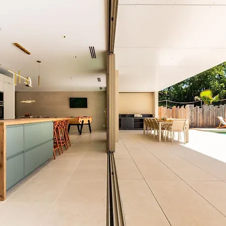 Villa Joy Pool Sauna & River Escape